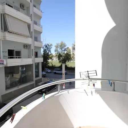 Great Location In Bay דירה