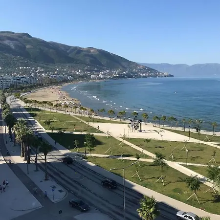 Great Location In Bay דירה Vlorë